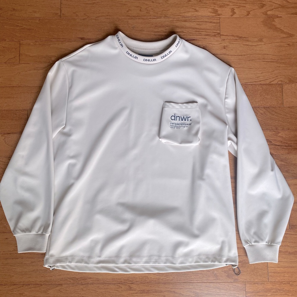 Zara Shirt. It’s like new.